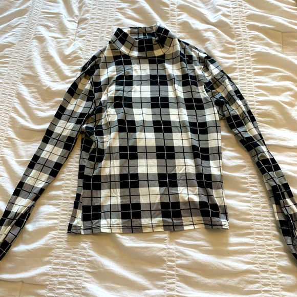 Boohoo Plaid Turtleneck - Picture 1 of 2